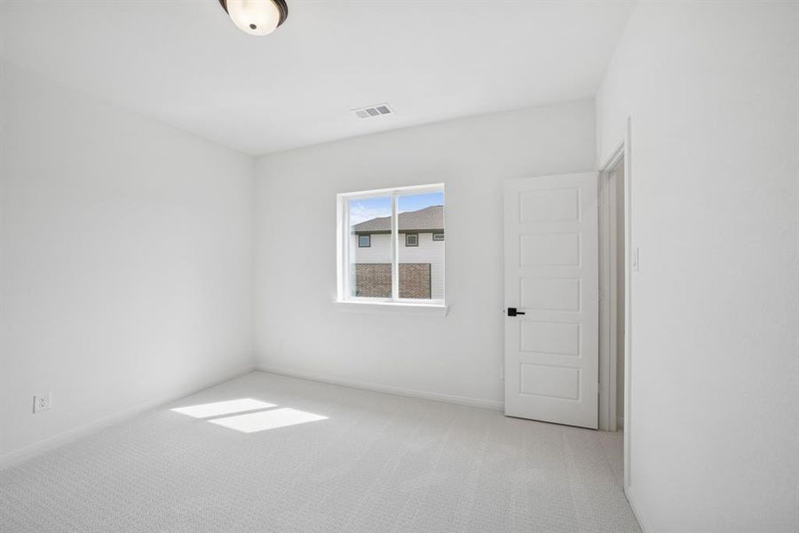 Spacious, unfurnished interior of a new home in Walsh Cottage, Annetta North (Image 14).