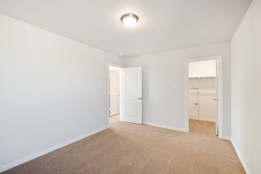 Spacious, unfurnished interior of a new home in Elevon, Lavon (Image 31).