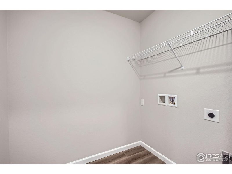 Spacious, unfurnished interior of a new home in Johnstown Village, Johnstown (Image 16).