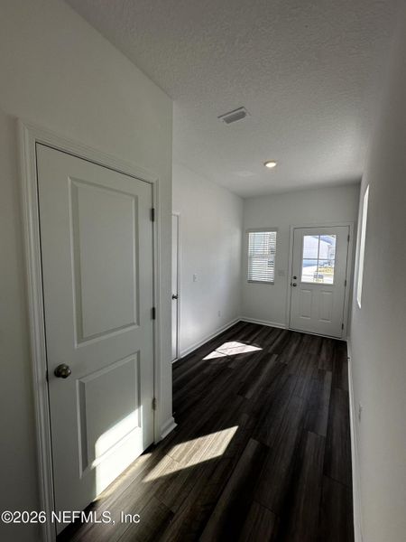 Spacious, unfurnished interior of a new home in , Palm Coast (Image 10).