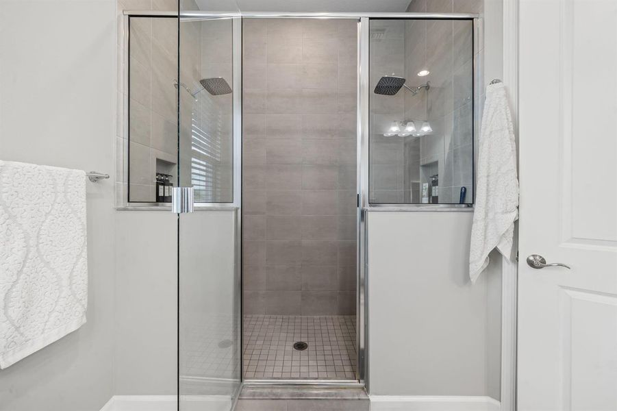 Primary Shower 2 Shower Heads Primary Shower 2 Shower Heads