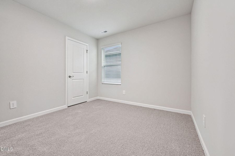 24-web-or-mls-Raleigh - Oak Manor - 909