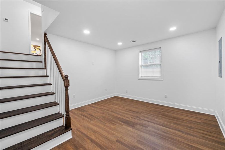 Spacious, unfurnished interior of a new home in , East Point (Image 18).