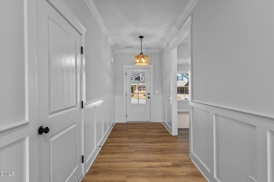 05-1111 Nantucket Drive Entry 1