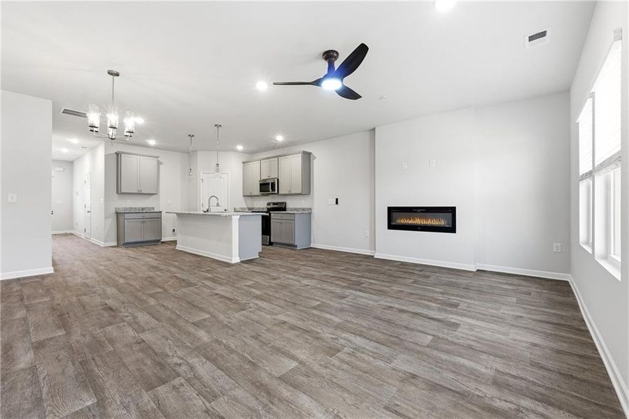Spacious, unfurnished interior of a new home in Carolina, Palmetto (Image 15).