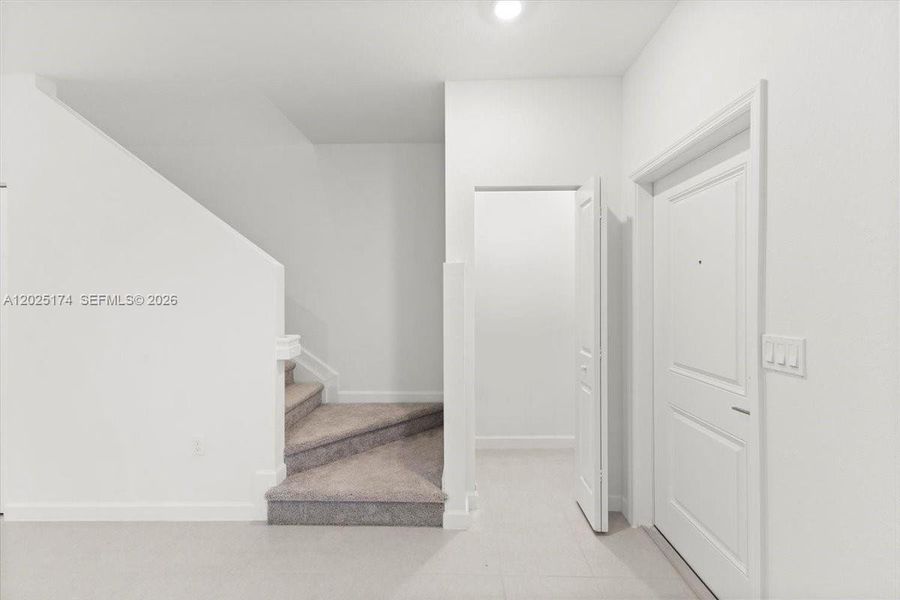 Spacious, unfurnished interior of a new home in , Homestead (Image 24).