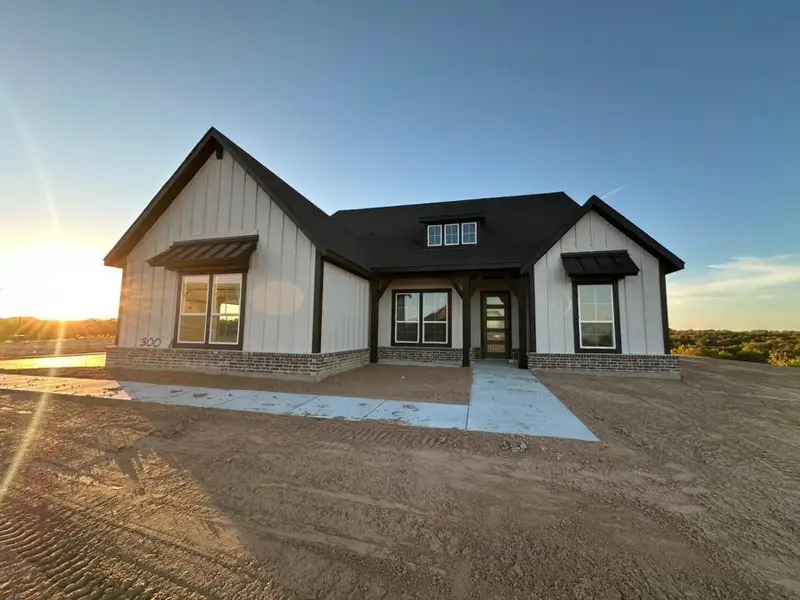 Exterior details and patio area of a home in Eagle Ridge Estates, Weatherford (Image 2). Exterior details and patio area of a home in Eagle Ridge Estates, Weatherford (Image 2).