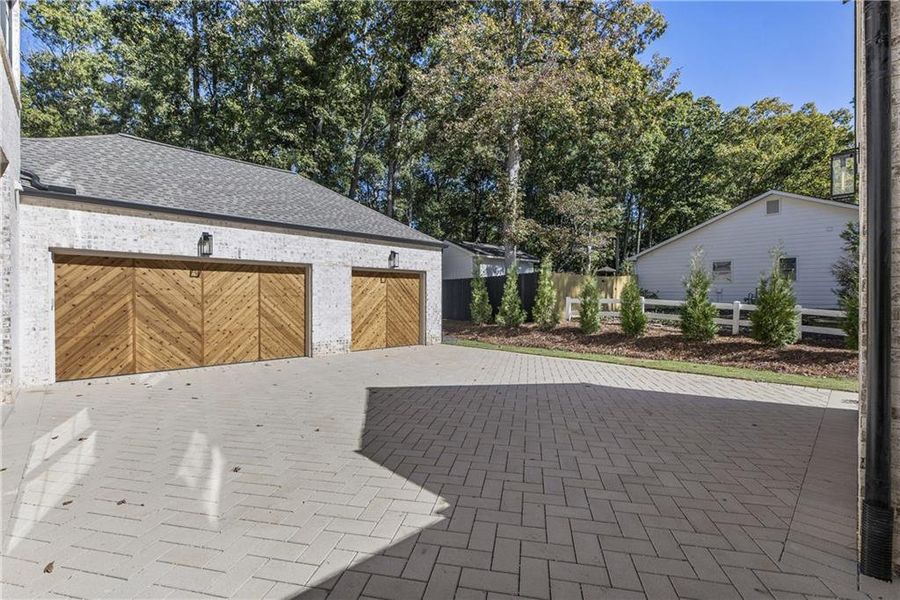 Exterior details and patio area of a home in , Alpharetta (Image 40).