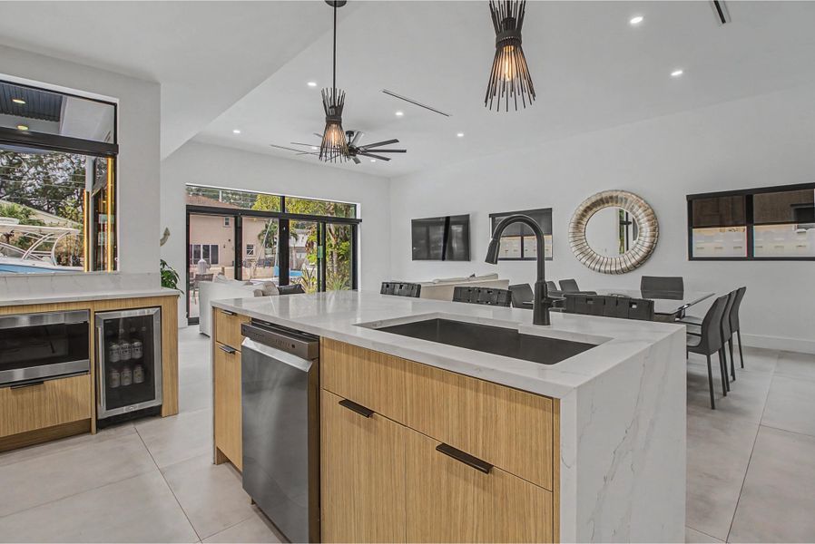 accutour_2634 se 14th st-017