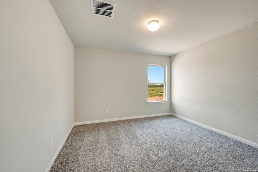 Spacious, unfurnished interior of a new home in Hickory Ridge Estates, Elmendorf (Image 32).