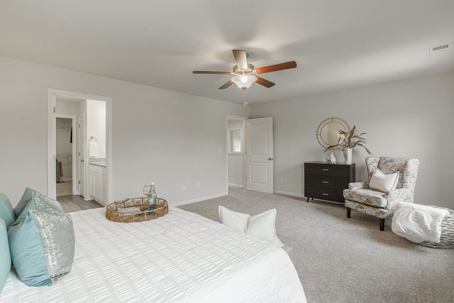 Representative furnished interior of a home built from the Adger by Hurricane Builders in Amber Hill, West Columbia (Image 30).
