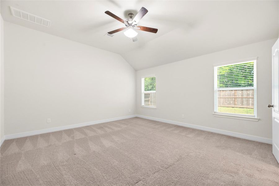 Spacious, unfurnished interior of a new home in , Fulshear (Image 22).
