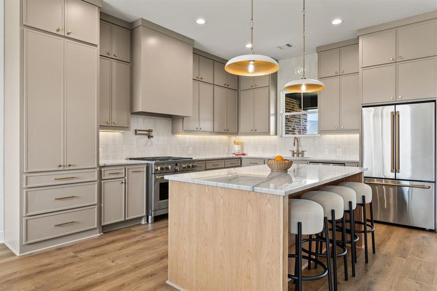 Furnished interior view inside a new home in , Robinson (Image 12).