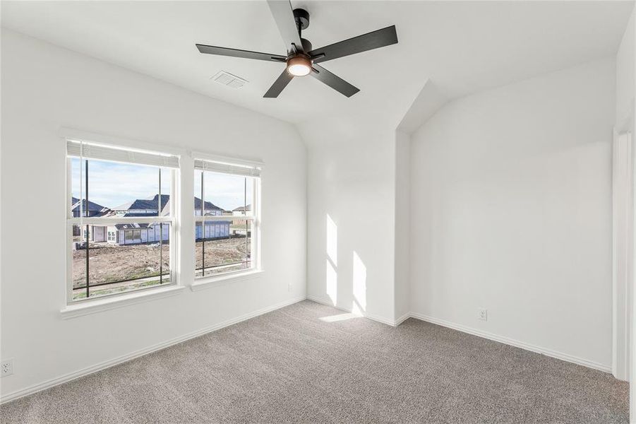 Spacious, unfurnished interior of a new home in Wildflower Ranch 60-65, Fort Worth (Image 35). Spacious, unfurnished interior of a new home in Wildflower Ranch 60-65, Fort Worth (Image 35).