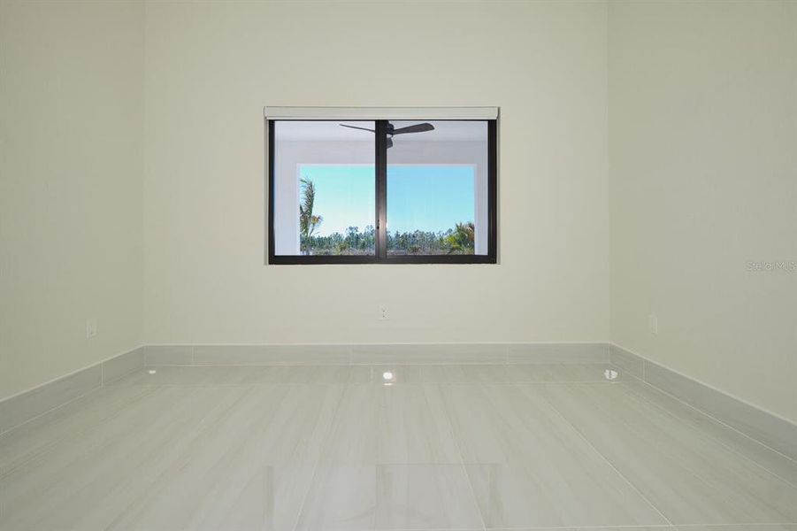Spacious, unfurnished interior of a new home in , Punta Gorda (Image 43).
