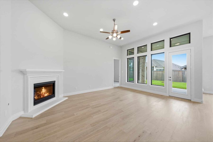 Spacious, unfurnished interior of a new home in Bridgeland 50′, Cypress (Image 23).