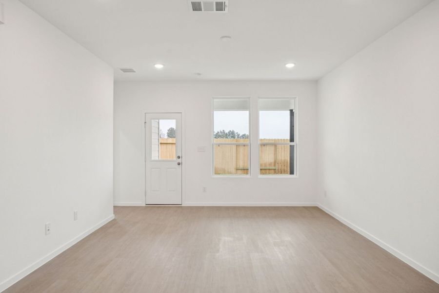 Representative unfurnished interior of a home built from the Beeville by Pulte Homes in Saddleback at Santa Rita Ranch, Liberty Hill (Image 11).