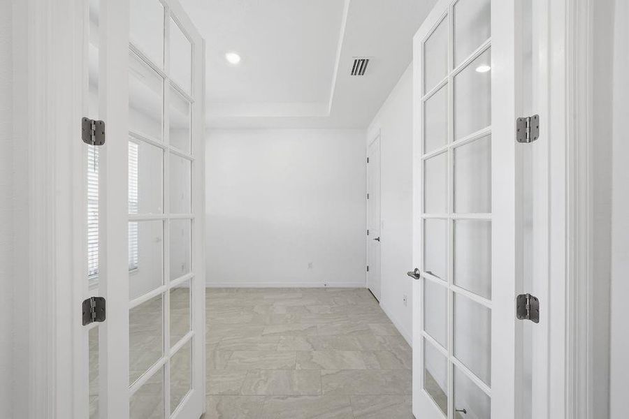 532 SE Ranch Oak Circle ~ Ready Now