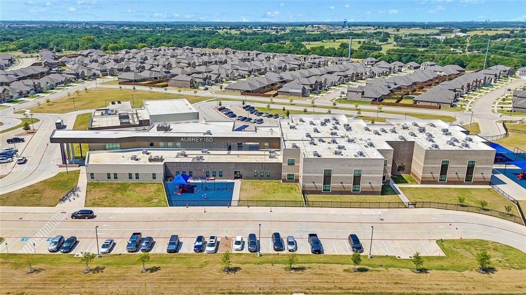 Image 33 of a home in .