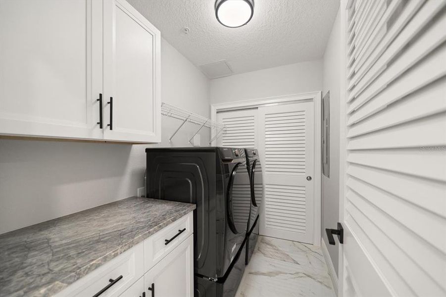 Furnished interior view inside a new home in , Clearwater Beach (Image 38).