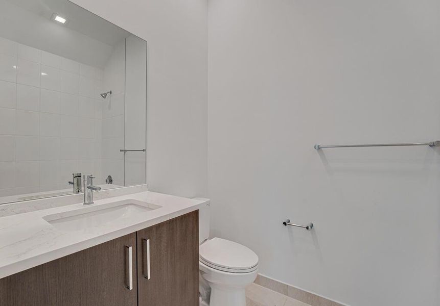 Furnished interior view inside a new home in Apex at Avenir, Palm Beach Gardens (Image 18).