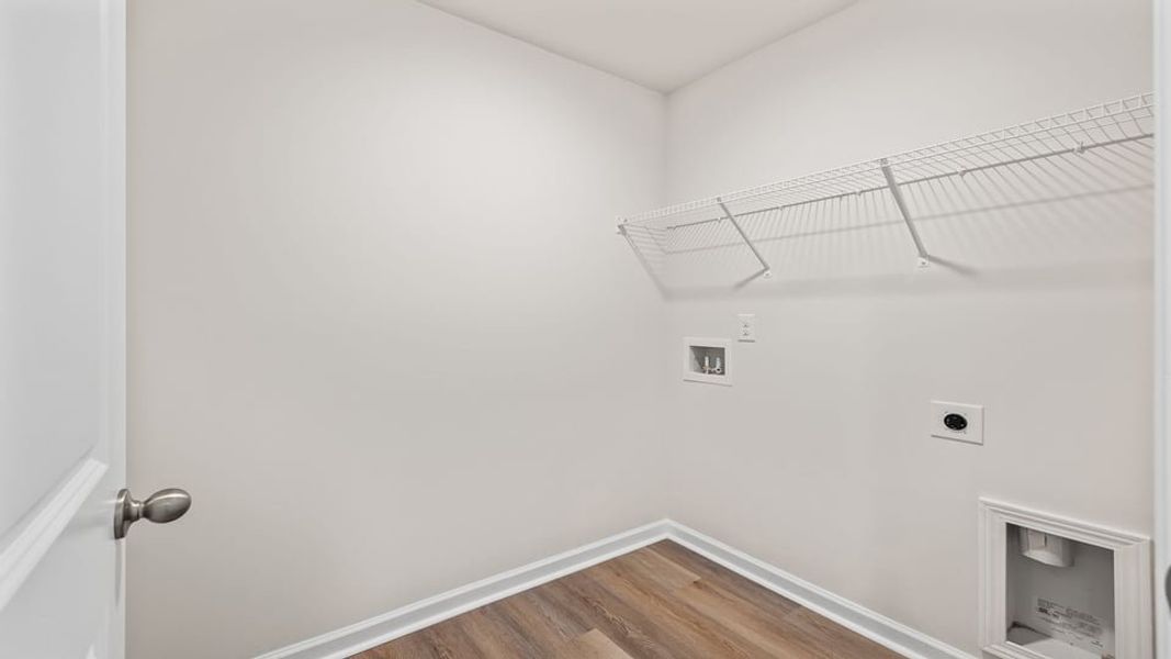 Spacious, unfurnished interior of a new home in Paddock Point, Roebuck (Image 28). Spacious, unfurnished interior of a new home in Paddock Point, Roebuck (Image 28).