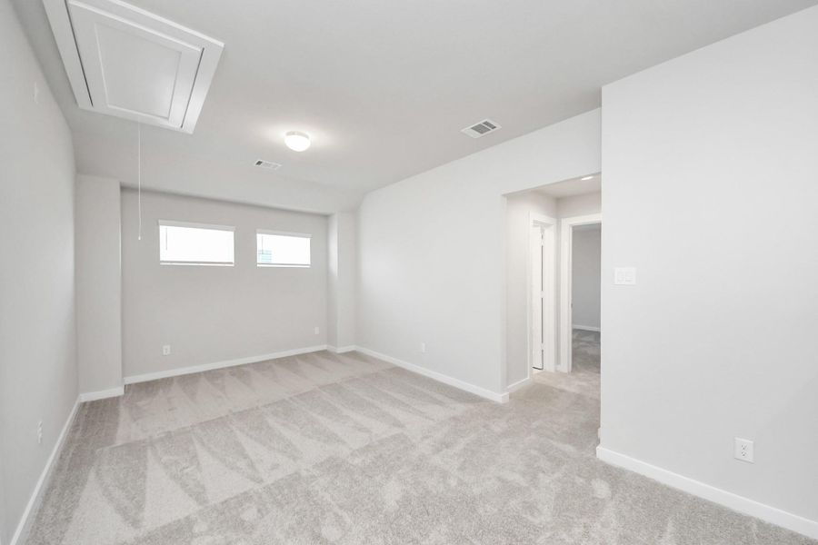 Sample photo of completed home with similar plan. Actual colors and selections may vary. Call for more info.