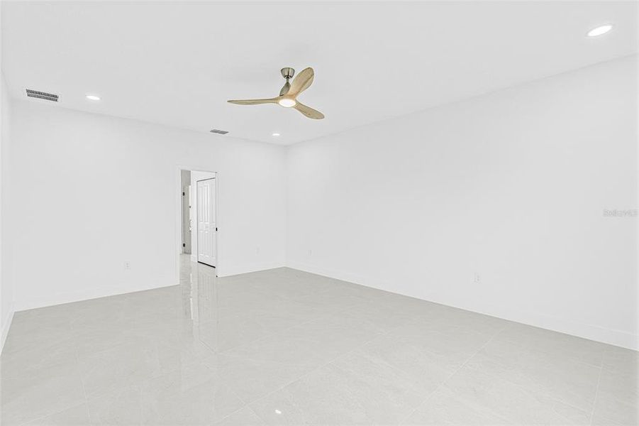 Spacious, unfurnished interior of a new home in , Lehigh Acres (Image 26). Spacious, unfurnished interior of a new home in , Lehigh Acres (Image 26).