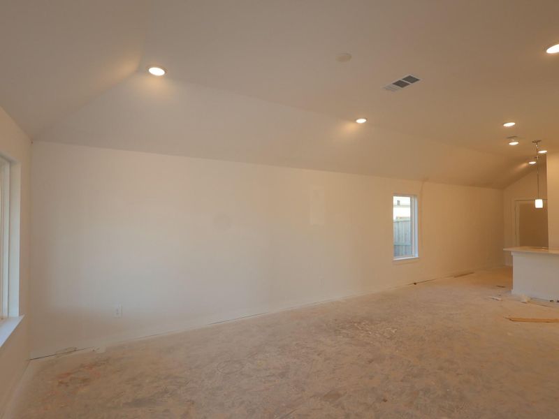 Spacious, unfurnished interior of a new home in Magnolia Ridge, Magnolia (Image 10).