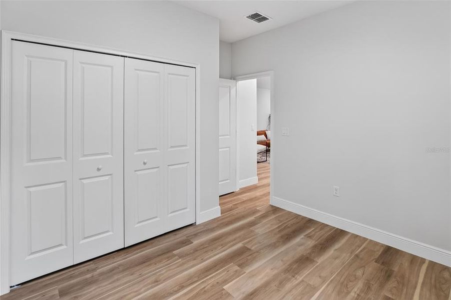 Spacious, unfurnished interior of a new home in , Ocala (Image 20).