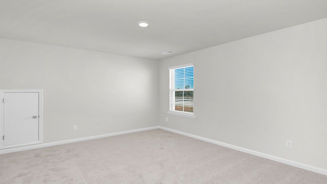 Spacious, unfurnished interior of a new home in Hunter's Branch, Hopkins (Image 34).
