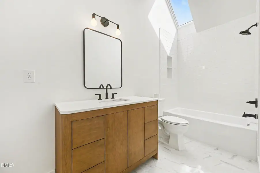 Upper Level Primary Suite Bathroom