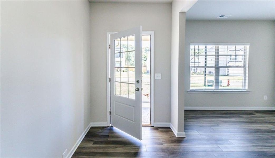 Spacious, unfurnished interior of a new home in Summerfield Place, Carrollton (Image 26).