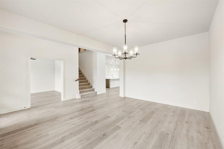 Spacious, unfurnished interior of a new home in Glenwood Meadows, Argyle (Image 28).