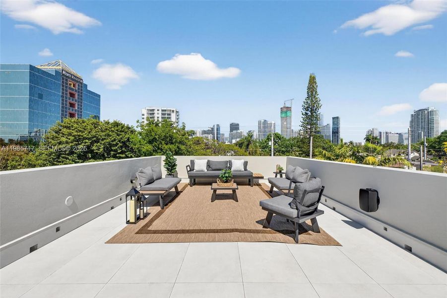 Exterior details and patio area of a home in , Miami (Image 44).