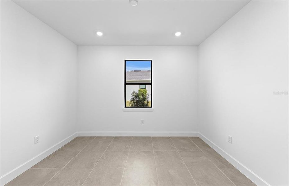 Spacious, unfurnished interior of a new home in Del Webb Catalina, Lakewood Ranch (Image 14). Spacious, unfurnished interior of a new home in Del Webb Catalina, Lakewood Ranch (Image 14).