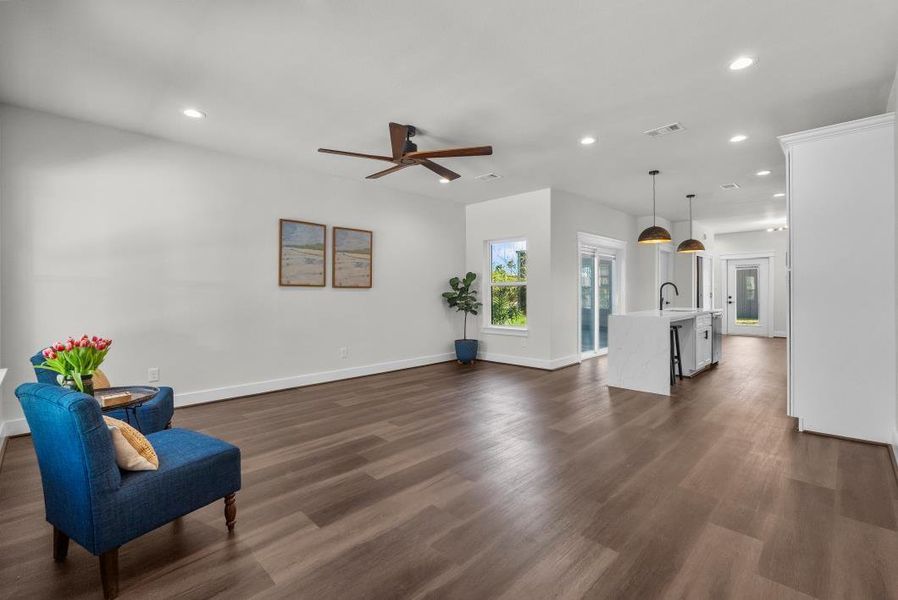 Furnished interior view inside a new home in , Dickinson (Image 22).