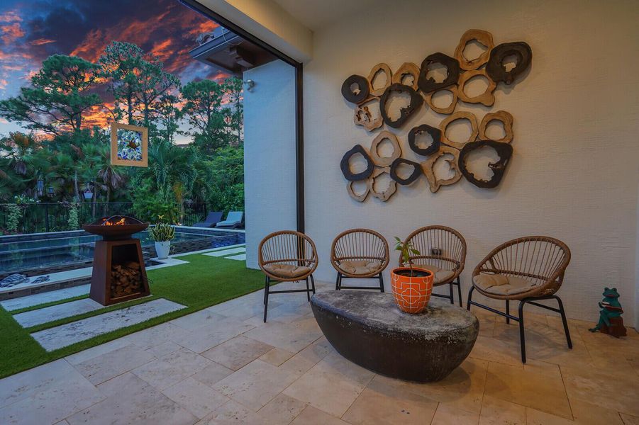 Exterior details and patio area of a home in Alton, Palm Beach Gardens (Image 3).
