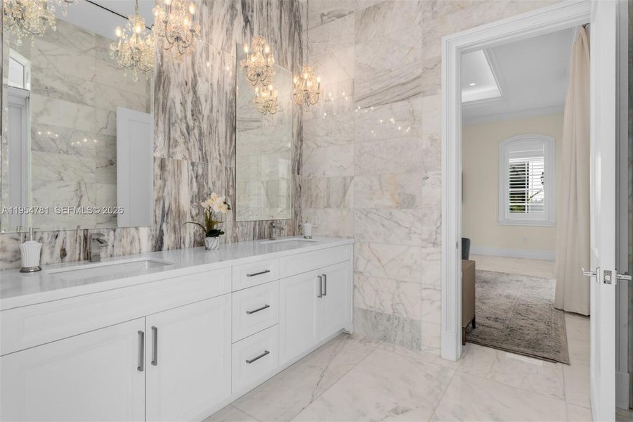 Furnished interior view inside a new home in , Pinecrest (Image 9).