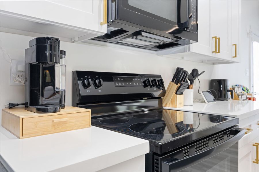 Image 25 of a home in .