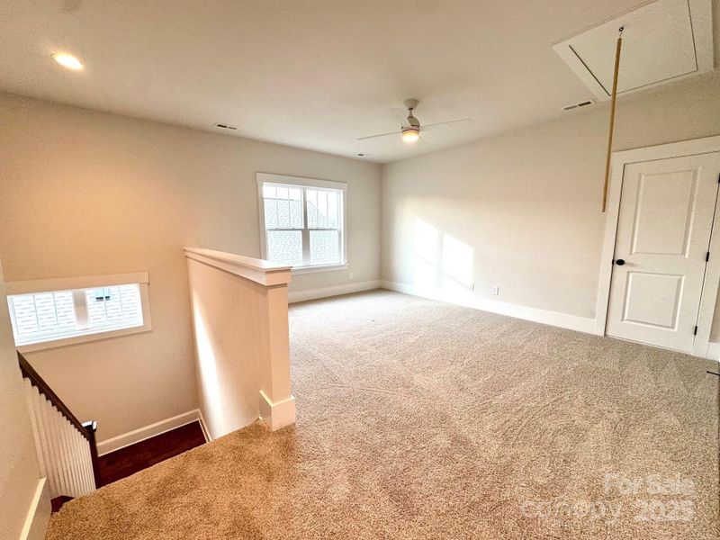 Spacious, unfurnished interior of a new home in Cumberland, Concord (Image 25).