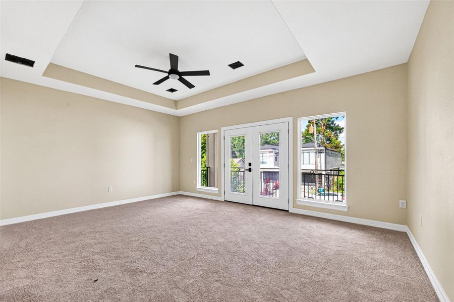 Spacious, unfurnished interior of a new home in , Houston (Image 37). Spacious, unfurnished interior of a new home in , Houston (Image 37).