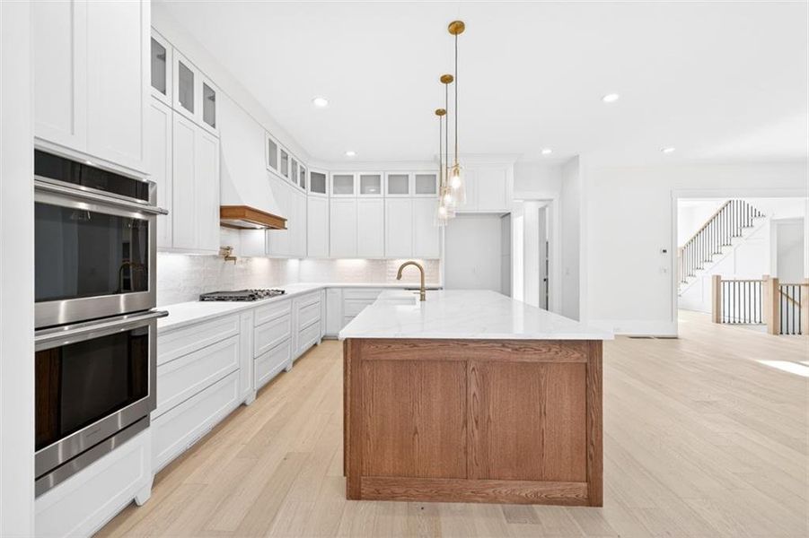 Furnished interior view inside a new home in , Jefferson (Image 11).