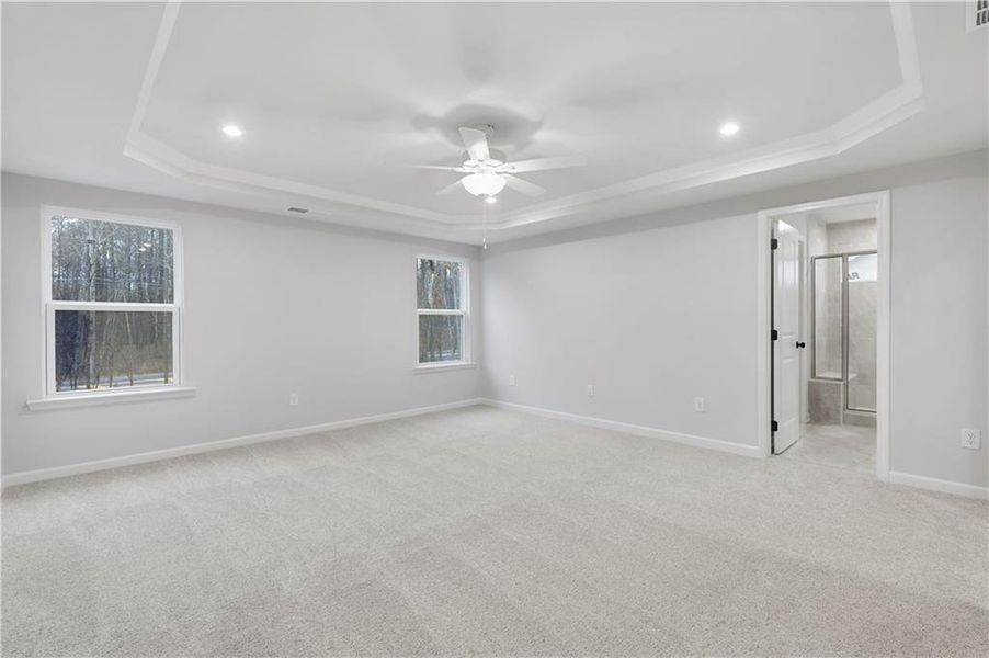 Spacious, unfurnished interior of a new home in Briar Creek, Atlanta (Image 15).
