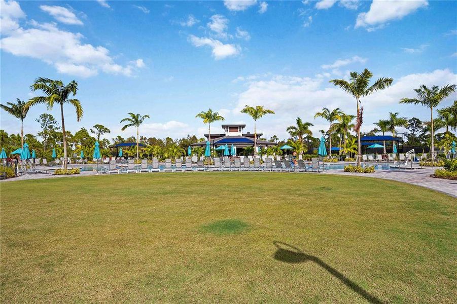 Community amenities in Wellen Park Golf & Country Club, Venice (Image 43).