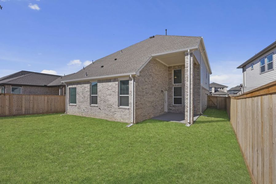 Representative exterior details of a home built from the Emma by Chesmar Homes in Bridgeland, Elgin (Image 4).