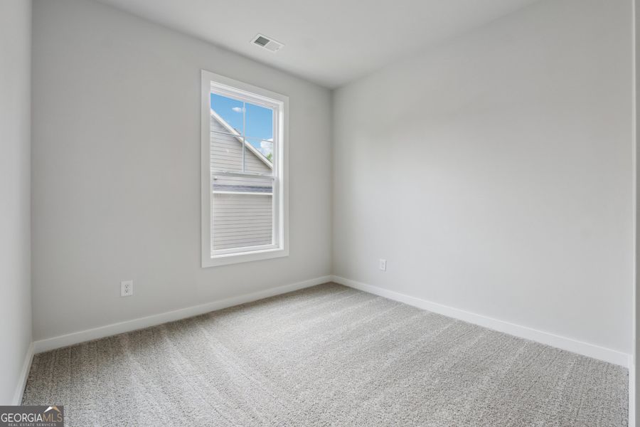 Spacious, unfurnished interior of a new home in The Park at Gainesville Township, Gainesville (Image 16).