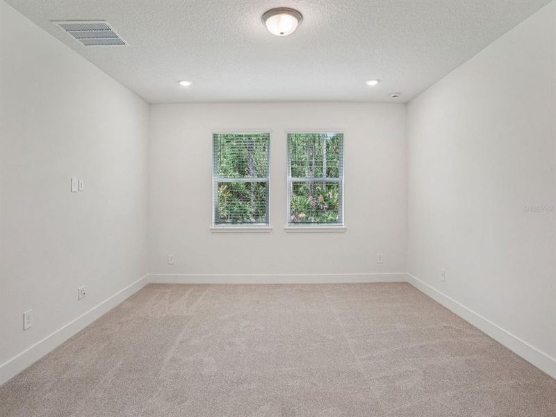 Spacious, unfurnished interior of a new home in , Ormond Beach (Image 9).
