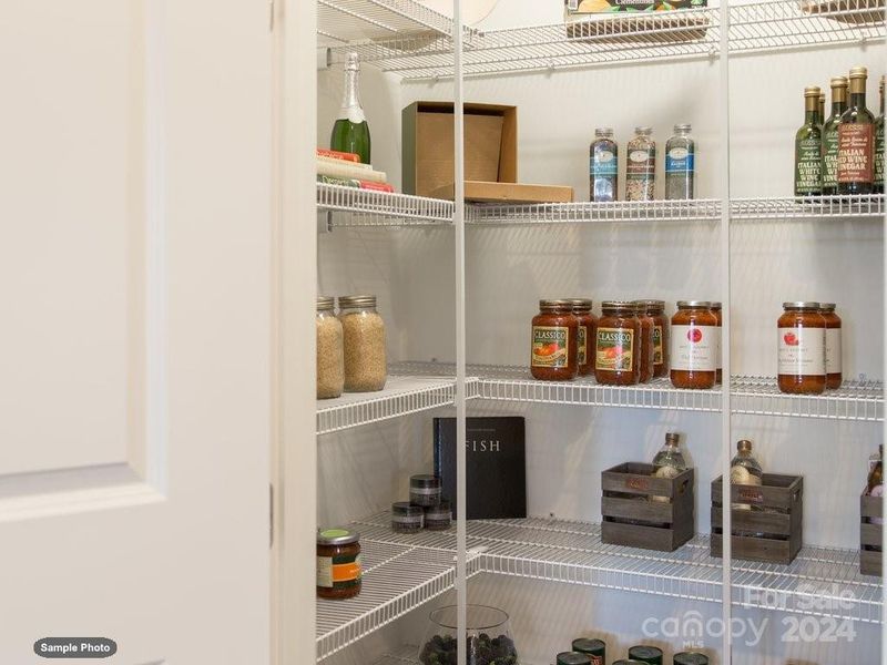 Walk-in Pantry