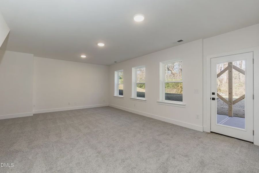 Spacious, unfurnished interior of a new home in Southern Estates, Sanford (Image 30). Spacious, unfurnished interior of a new home in Southern Estates, Sanford (Image 30).